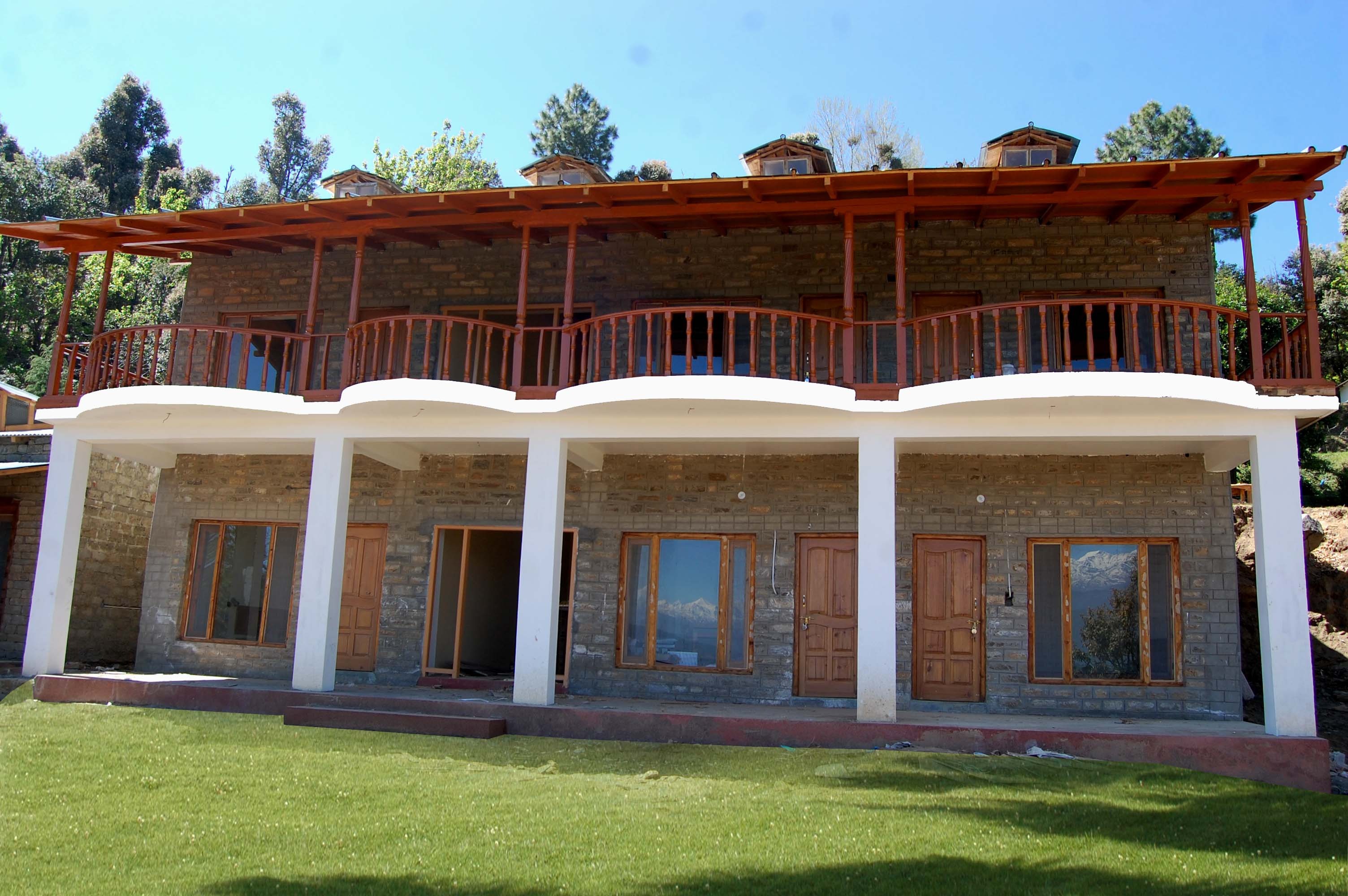 HOTEL CHEVRON MOUNTAIN VILLA KAUSANI